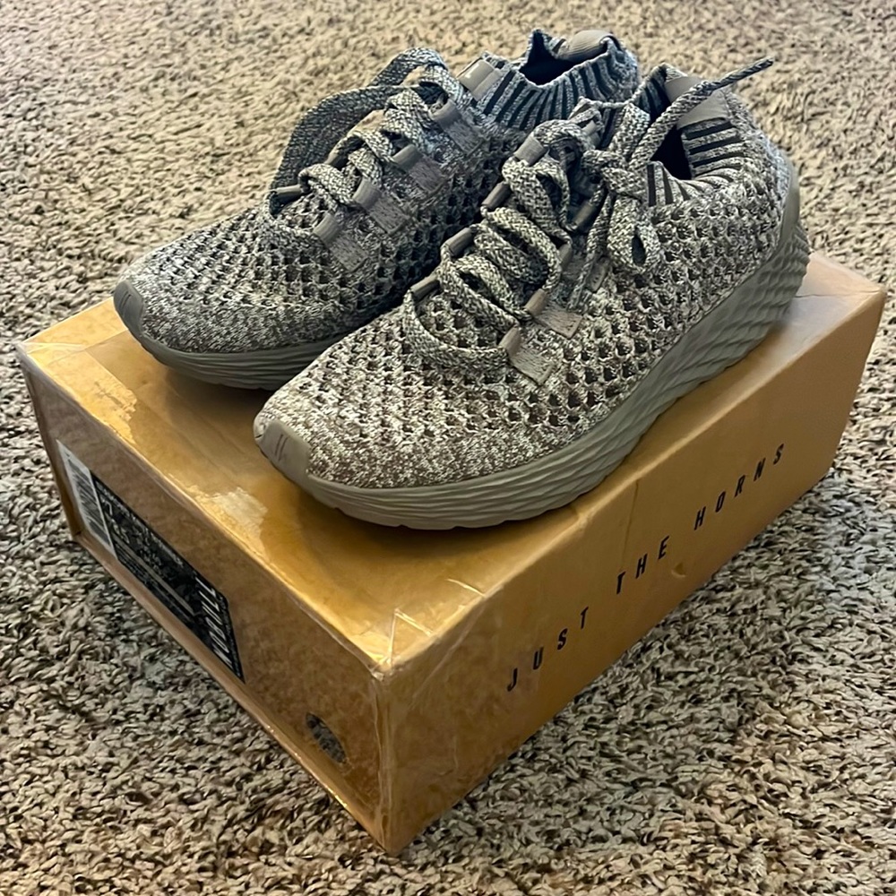 NoBull knit runners size 8.5 in dark clay